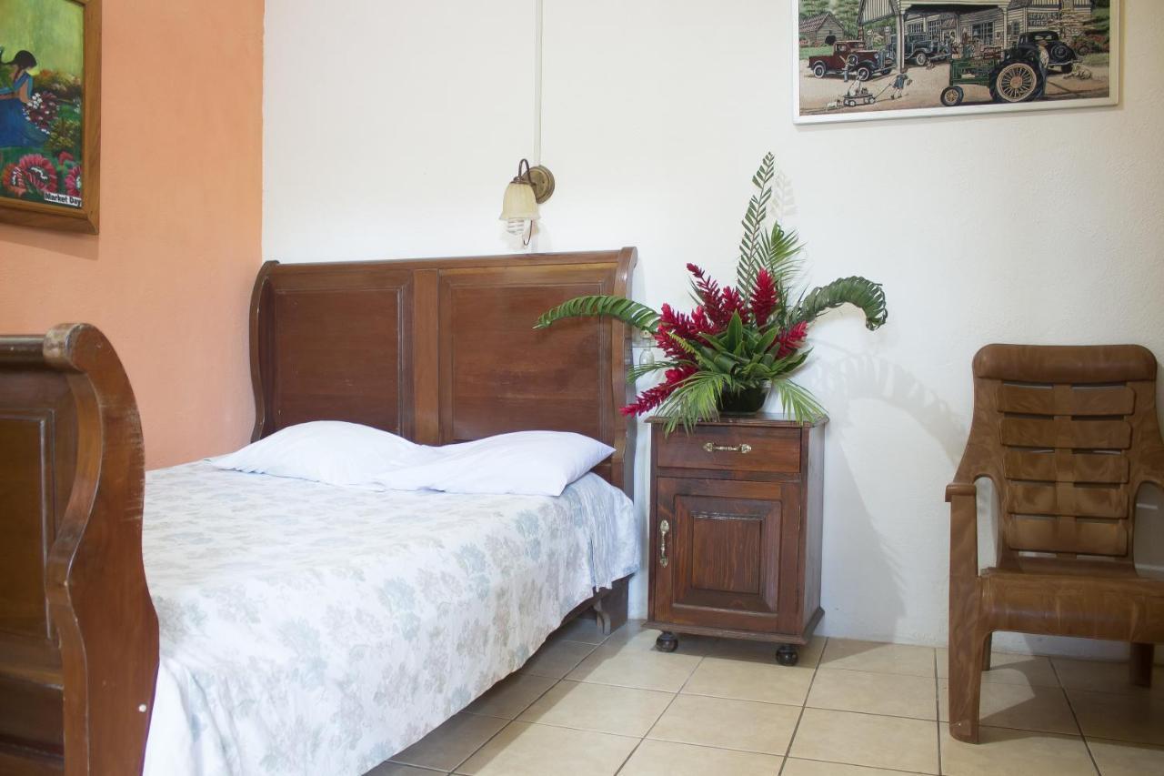 Hotel Rabin Itzam Lanquín Buitenkant foto